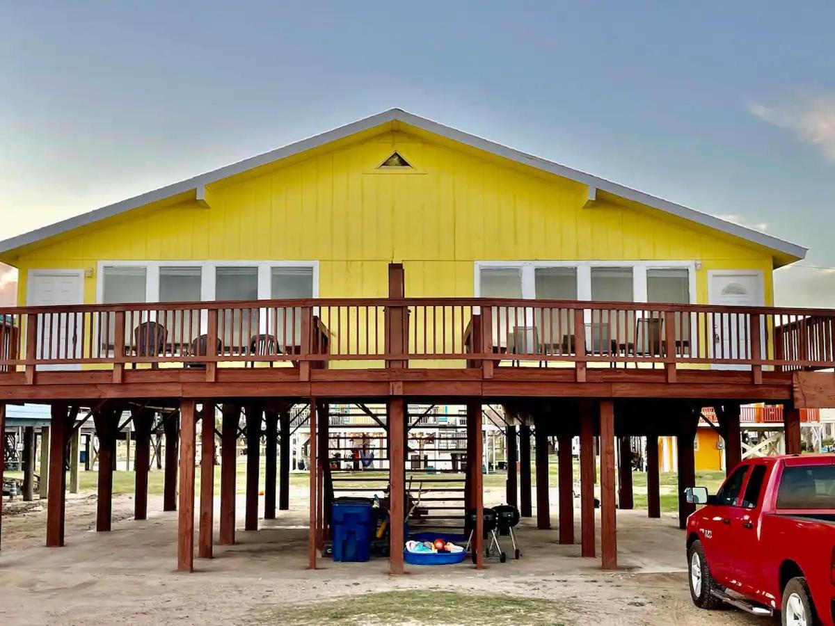 Oceanfront 2br W Sunsets Views Comfy And Pet And Family Friendly